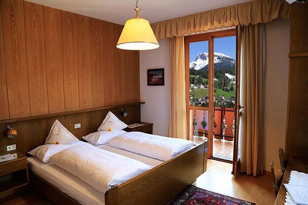 Garni Panoramik Hotel Ortisei Bagian luar foto
